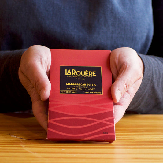 Madagascar, Ambohimena 93.5% – Chocolat Noir / Dark Chocolate