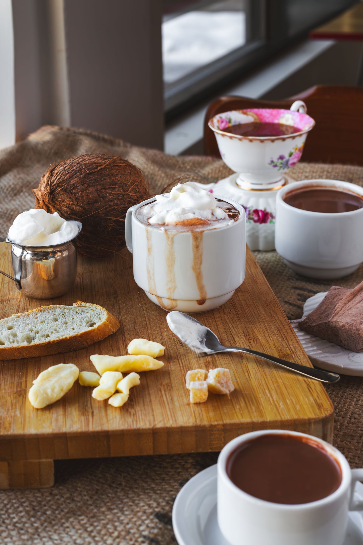 Chocolat chaud du monde entier / Chocolate from Around the World